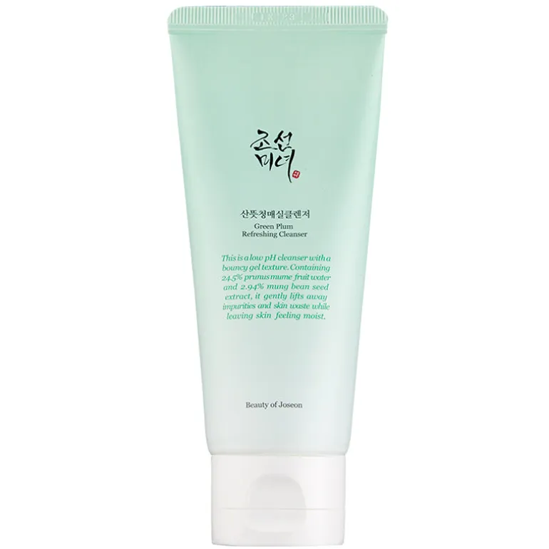 Green Plum Refreshing Cleanser